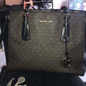 SOLD Michael Kors Voyager Medium Logo Tote Bag